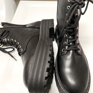 Black combat boots new H&M Divided brand size 9.5